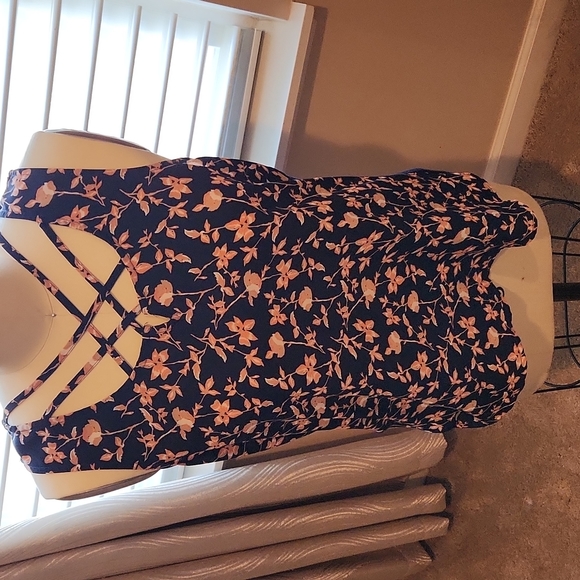 Maurices Floral Blouse - Picture 1 of 4